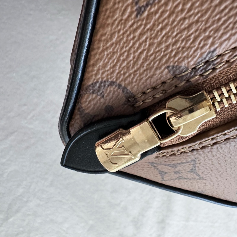 便宜賣 LV Louis Vuitton M47162 Just in Case 方包-6