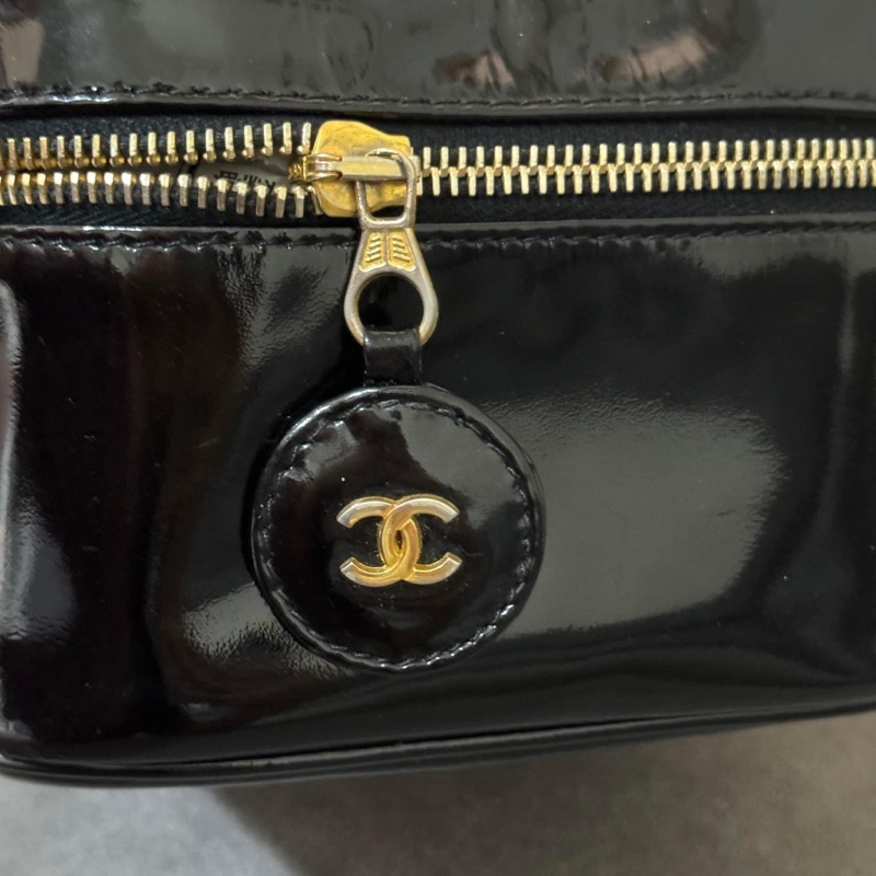 稀有經典香奈兒 Chanel vintage 大logo 黑色 小牛漆皮 金釦 手提化妝箱包 鏈條斜背包-3