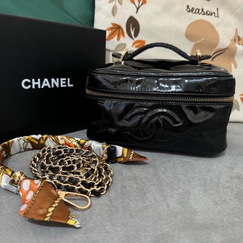 稀有經典香奈兒 Chanel vintage 大logo 黑色 小牛漆皮 金釦 手提化妝箱包 鏈條斜背包-4