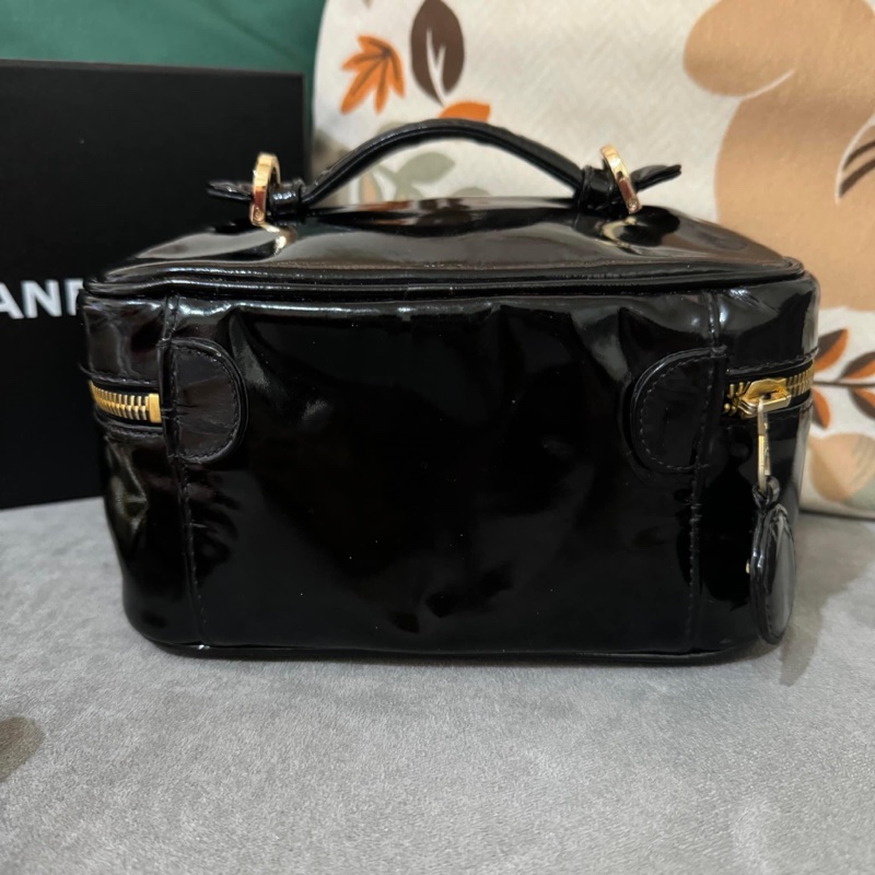 稀有經典香奈兒 Chanel vintage 大logo 黑色 小牛漆皮 金釦 手提化妝箱包 鏈條斜背包-6