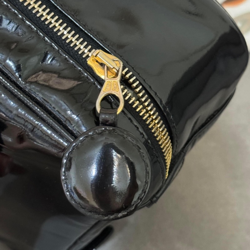 稀有經典香奈兒 Chanel vintage 大logo 黑色 小牛漆皮 金釦 手提化妝箱包 鏈條斜背包-8