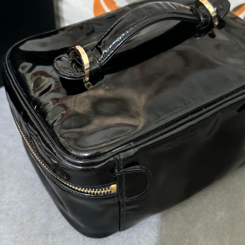 稀有經典香奈兒 Chanel vintage 大logo 黑色 小牛漆皮 金釦 手提化妝箱包 鏈條斜背包-11