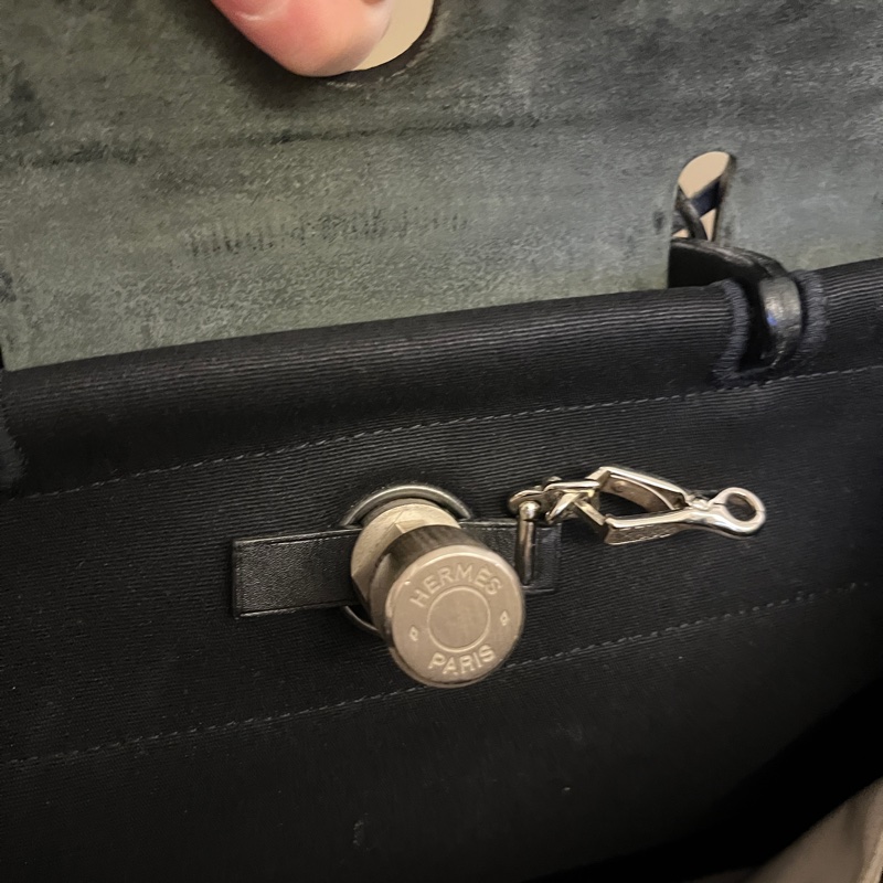 Hermès Herbag31 Vintage E刻 可替換黑米雙色包-16