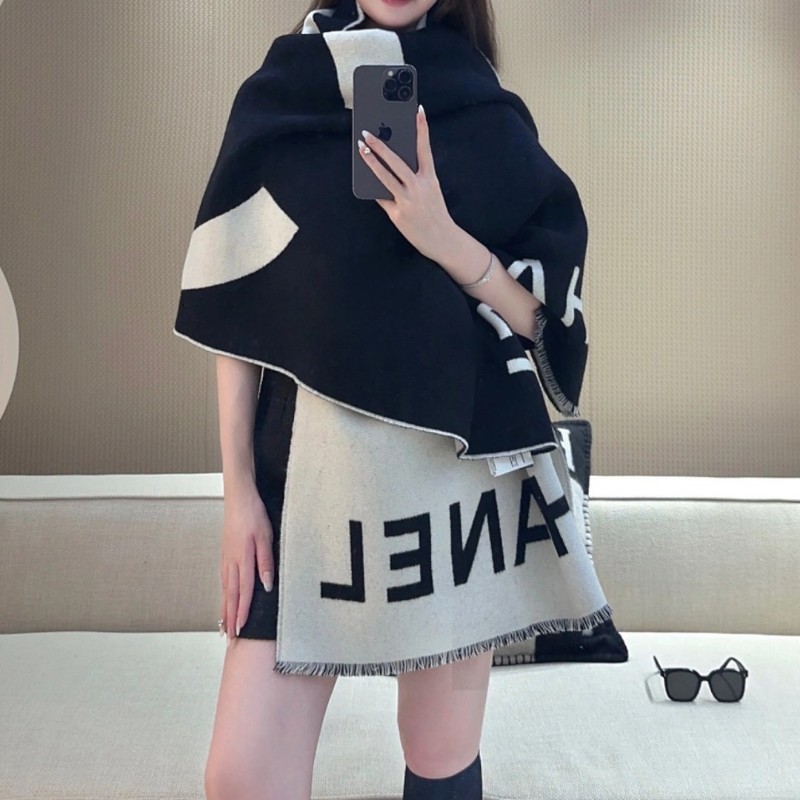 CHANEL 香奈兒 100%喀什米爾圍巾 雙C大Logo 熊貓配色圍巾 不是羊毛的喔-1