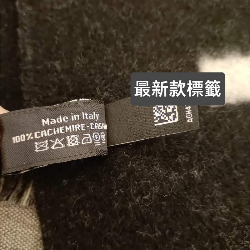 CHANEL 香奈兒 100%喀什米爾圍巾 雙C大Logo 熊貓配色圍巾 不是羊毛的喔-16