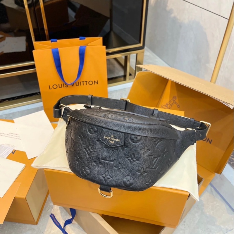 99新大全配✨#lv #腰包 #胸包 #全皮黑色壓紋 #男女通用-0