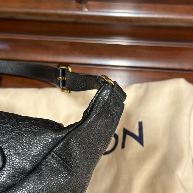 99新大全配✨#lv #腰包 #胸包 #全皮黑色壓紋 #男女通用-14