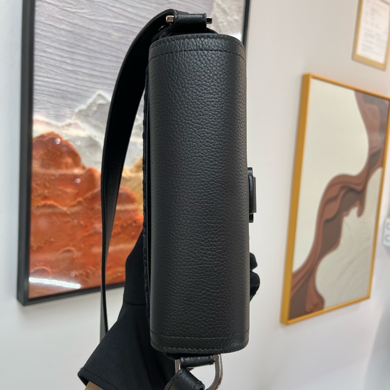 Dior 新款 2024 黑色老花 馬鞍包 郵差包 男女通用🖤-4