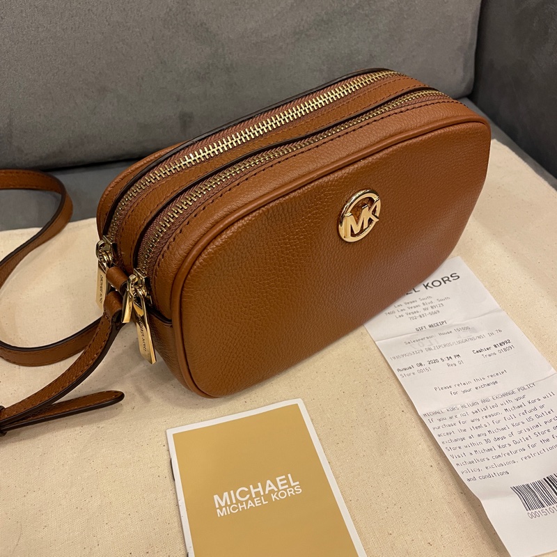 （全新閒置）MK 金棕色 荔枝紋牛皮 雙拉鍊 雙層相機包/斜背包/側背包-1