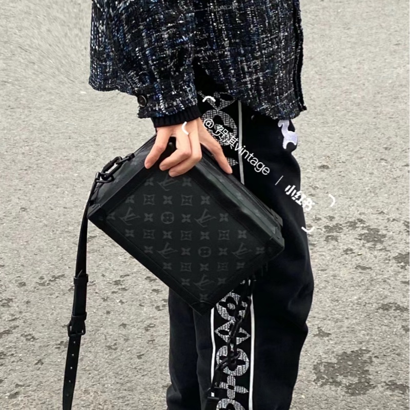 半價五折出售‼️Lv Soft Trunk黑色箱包（台灣專櫃購入）-3