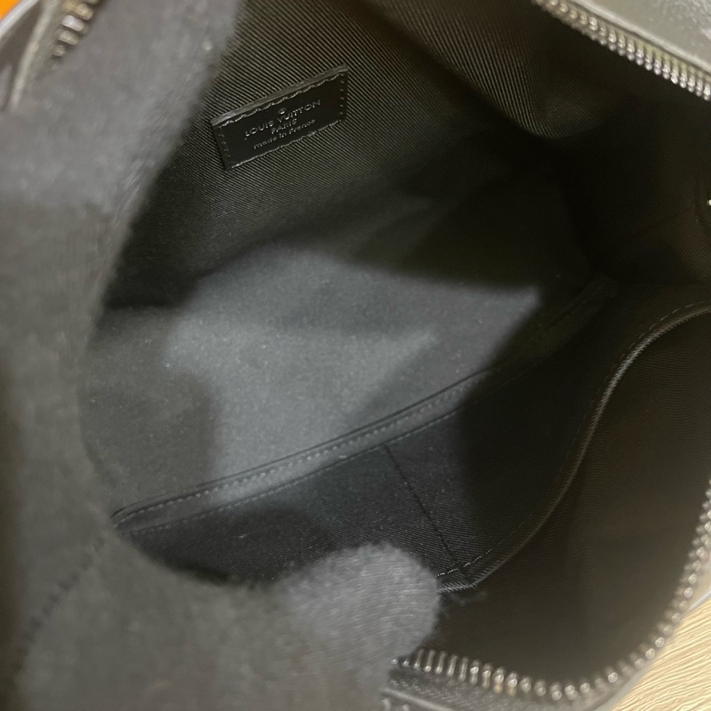 半價五折出售‼️Lv Soft Trunk黑色箱包（台灣專櫃購入）-15