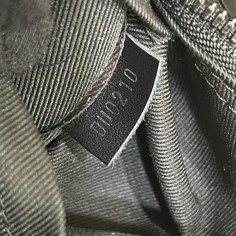 半價五折出售‼️Lv Soft Trunk黑色箱包（台灣專櫃購入）-21