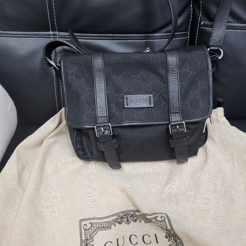 gucci小書包(已售出)-0