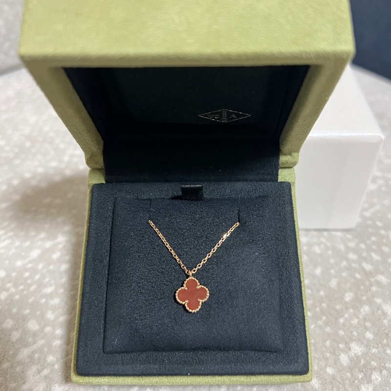 VCA Sweet Alhambra吊墜 18K 玫瑰金,紅玉髓-5