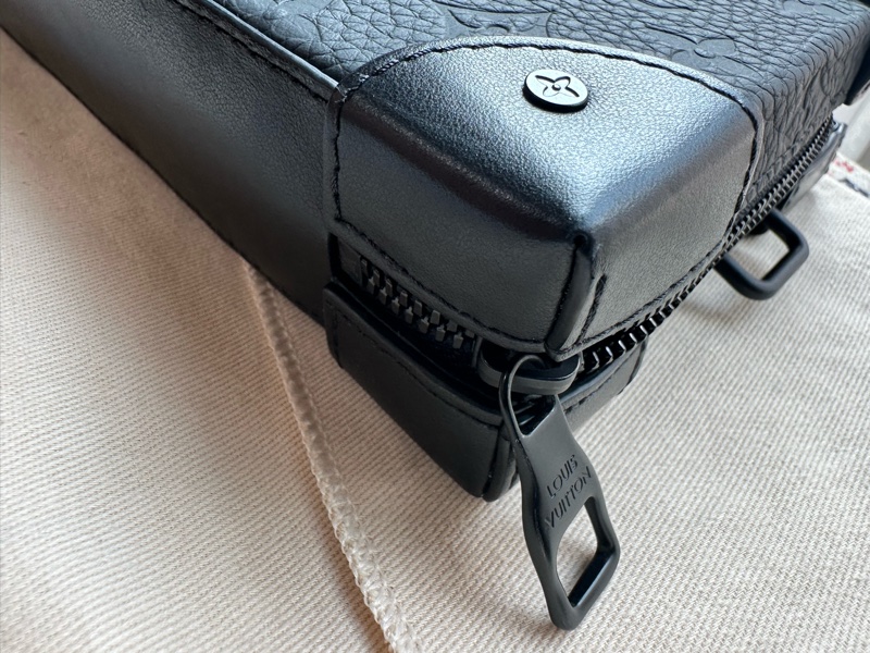 M80224 Soft Trunk 錢包-11