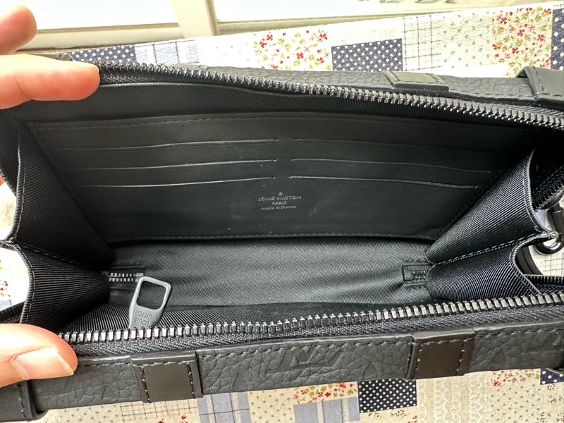 M80224 Soft Trunk 錢包-12