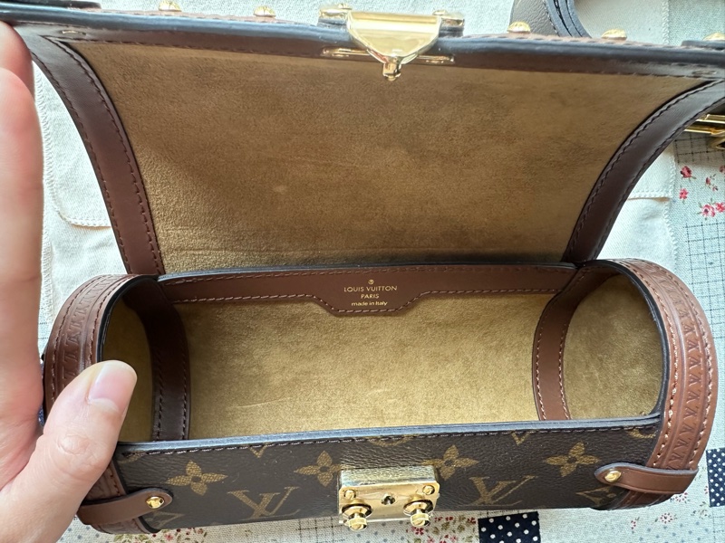 LV M57835 Papillon Trunk-10