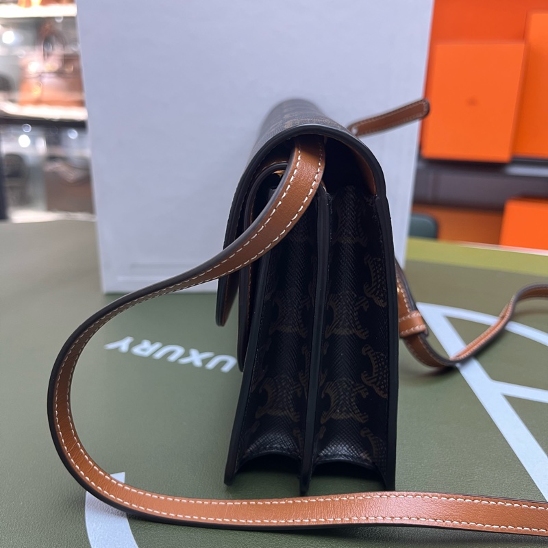 Celine 凱旋門老花 WOC 雙蓋 信封包2022年🤎-1