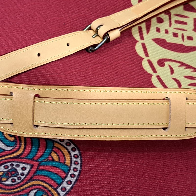 日本特優二手/LV双子星側背包/有30、35兩款-32