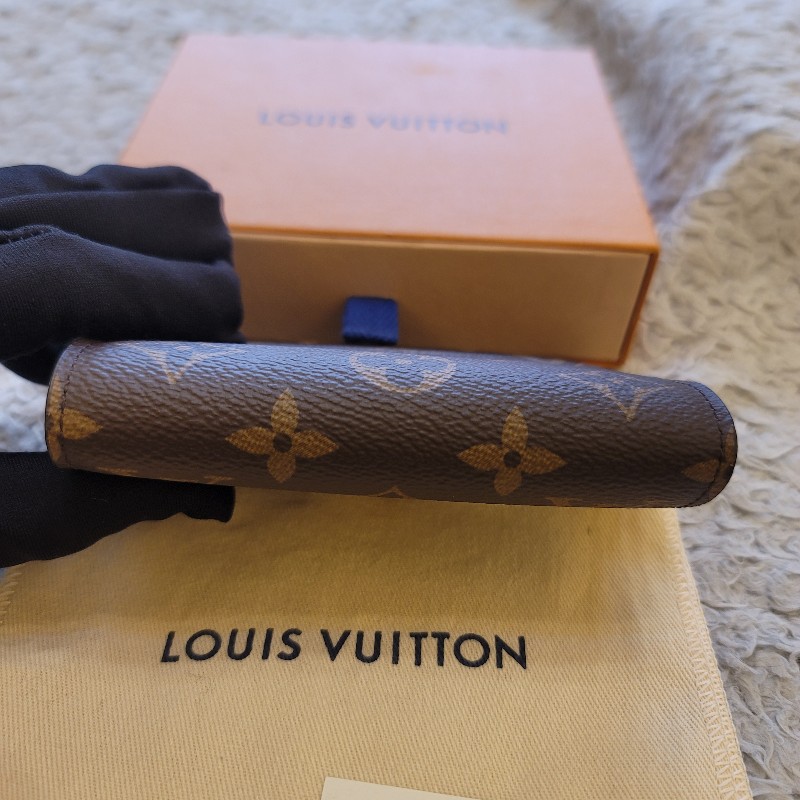 LV M62472 VICTORINE 三折釦式錢包短夾(咖啡色)-8