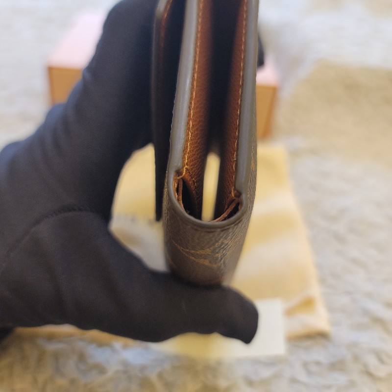 LV M62472 VICTORINE 三折釦式錢包短夾(咖啡色)-12