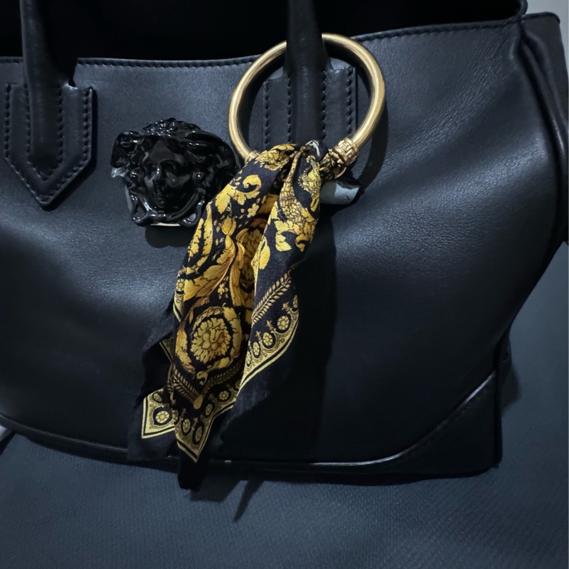 🙏求變現🙏VESACE 范思哲 凡賽斯 巴洛克 絲巾手環 二手正品-5