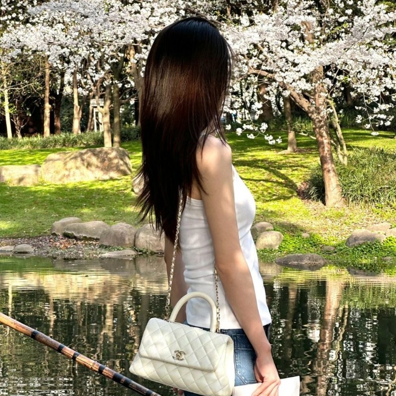 (已保留)🤍CHANEL🤍 CHANEL COCO handle 24 奶油白(小號)〈金扣保卡23開〉-4