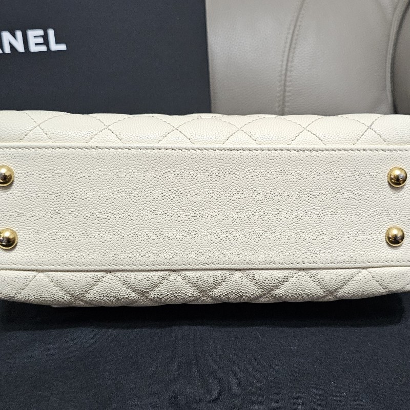(已保留)🤍CHANEL🤍 CHANEL COCO handle 24 奶油白(小號)〈金扣保卡23開〉-9