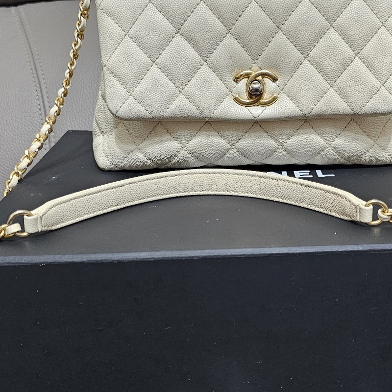 (已保留)🤍CHANEL🤍 CHANEL COCO handle 24 奶油白(小號)〈金扣保卡23開〉-21