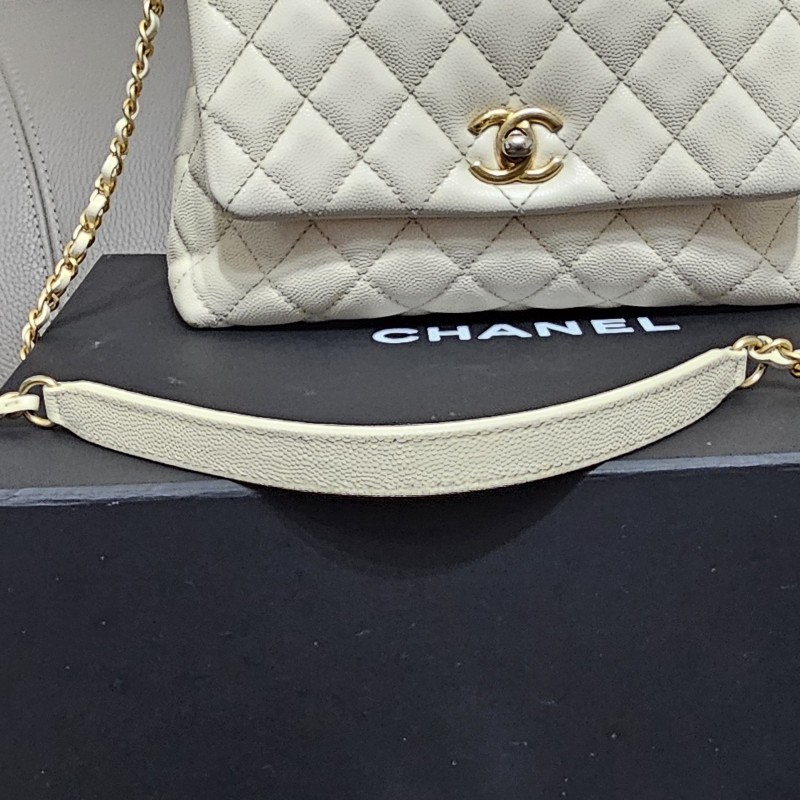 (已保留)🤍CHANEL🤍 CHANEL COCO handle 24 奶油白(小號)〈金扣保卡23開〉-22