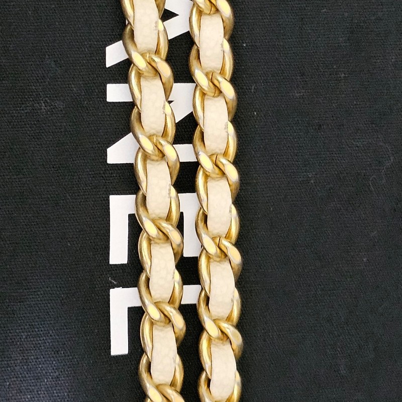 (已保留)🤍CHANEL🤍 CHANEL COCO handle 24 奶油白(小號)〈金扣保卡23開〉-23