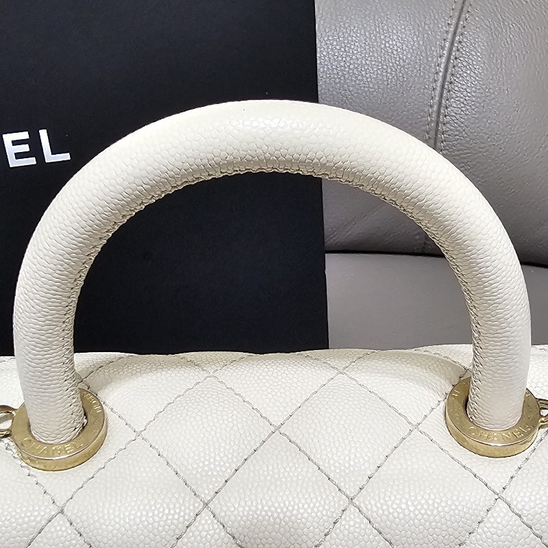 (已保留)🤍CHANEL🤍 CHANEL COCO handle 24 奶油白(小號)〈金扣保卡23開〉-29
