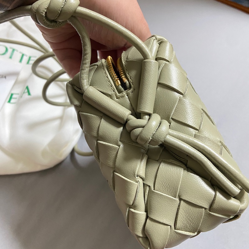 二手 BV mini loop camera bag-3