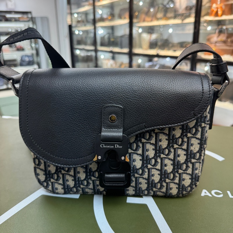 Dior 老花郵差包-0