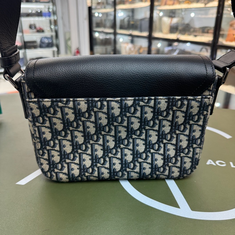 Dior 老花郵差包-2