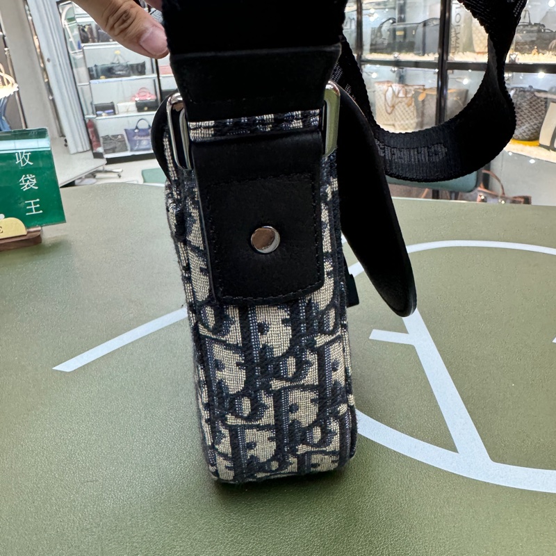 Dior 老花郵差包-3