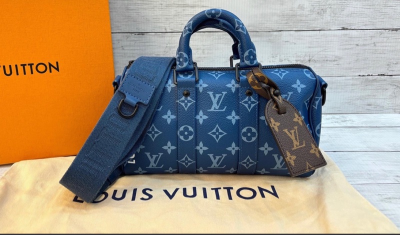 LV M46803 KEEPALL BANDOULIÈRE 25 大西洋藍 把手 斜背包*9成新25 x 15 x 11 cm 買113000 割愛71800買到賺到🤎🤎正常使用痕跡 高標繞道-2