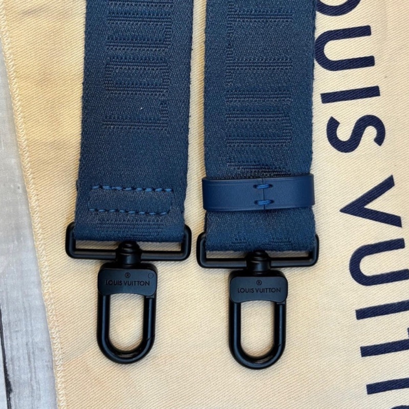 LV M46803 KEEPALL BANDOULIÈRE 25 大西洋藍 把手 斜背包*9成新25 x 15 x 11 cm 買113000 割愛71800買到賺到🤎🤎正常使用痕跡 高標繞道-13