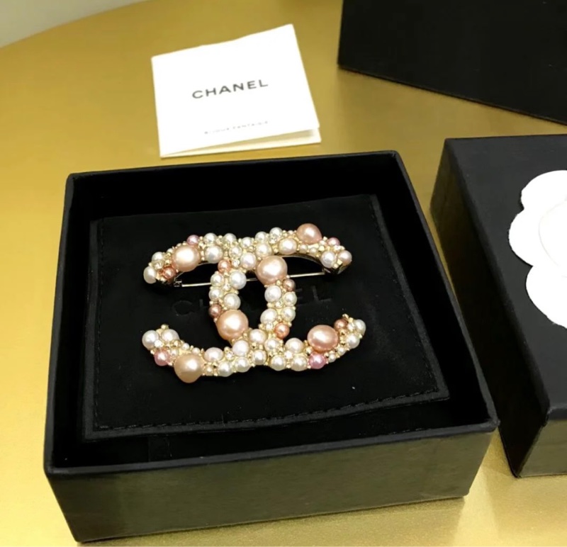 香奈兒胸針-1