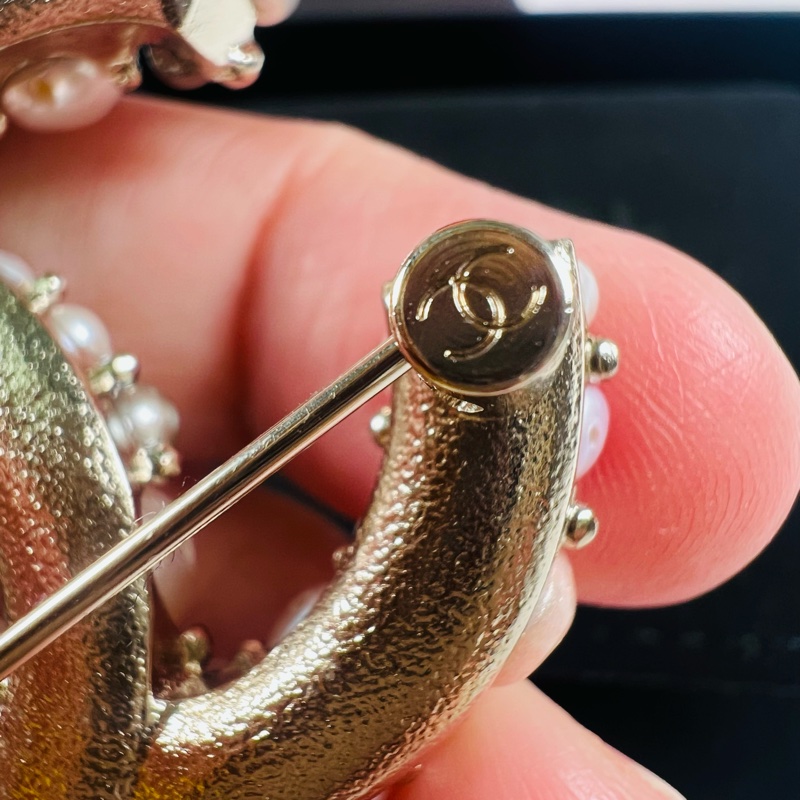 香奈兒胸針-13