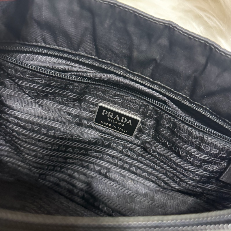 Prada Vintage 黑色中古包 降落傘托特包-16