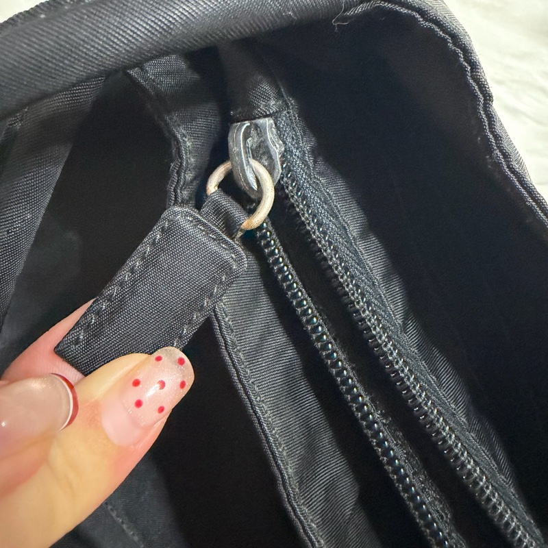 Prada Vintage 黑色中古包 降落傘托特包-20