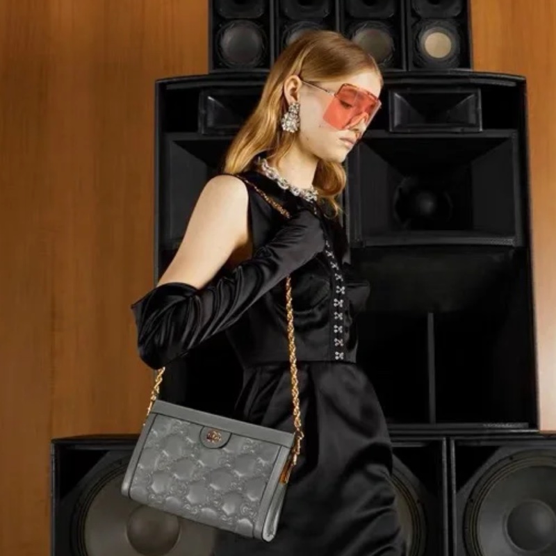 Gucci雙背帶夾子包-26