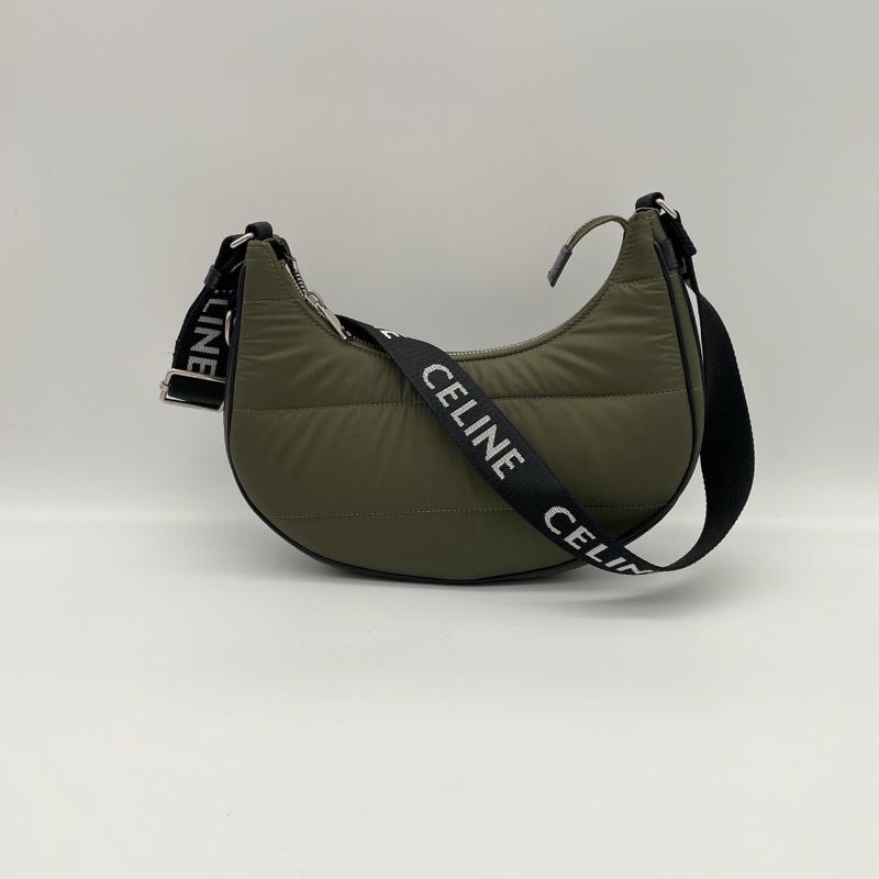 Celine 墨綠色尼龍彎月包-1