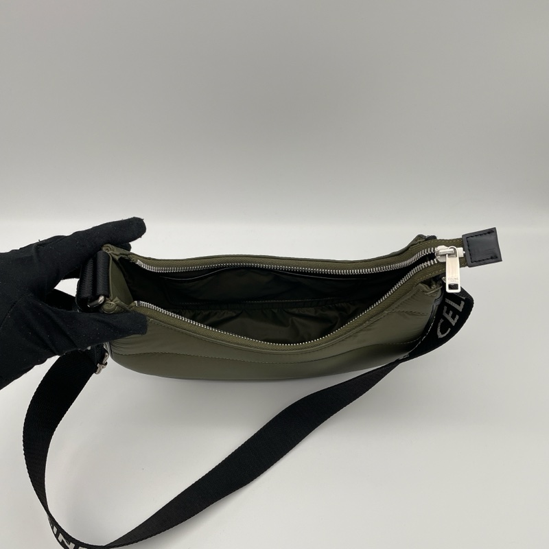 Celine 墨綠色尼龍彎月包-6