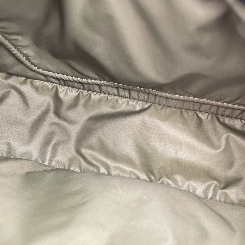 Celine 墨綠色尼龍彎月包-8