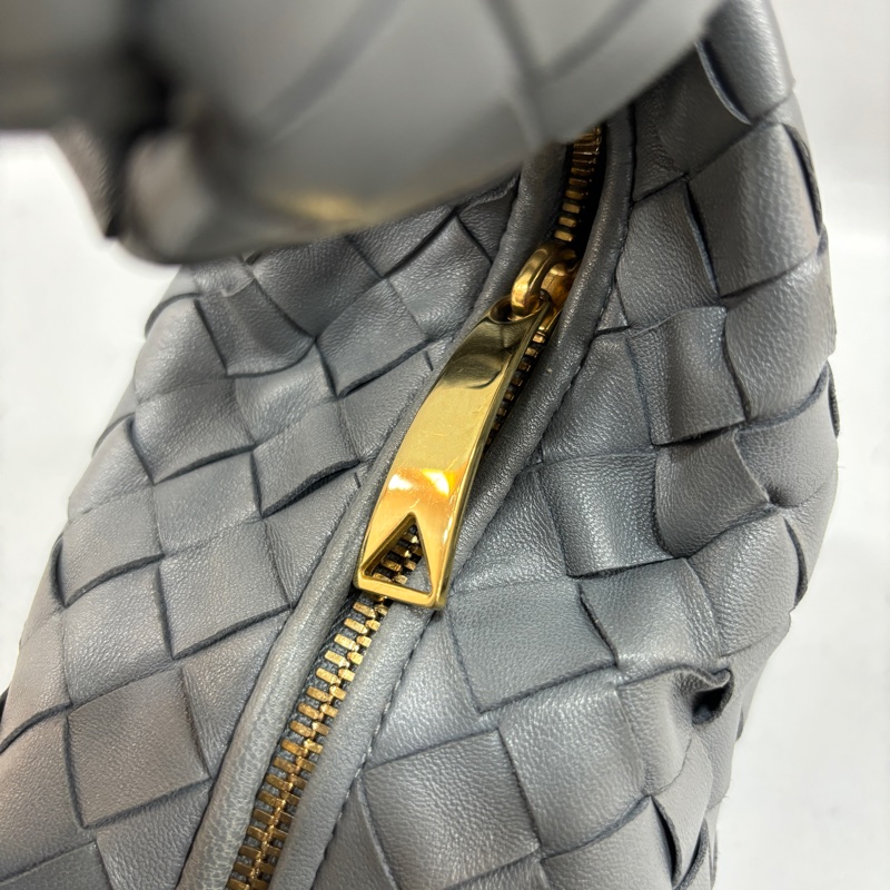 Bottega Veneta灰色小羊皮編織mini Jodie手提包-11