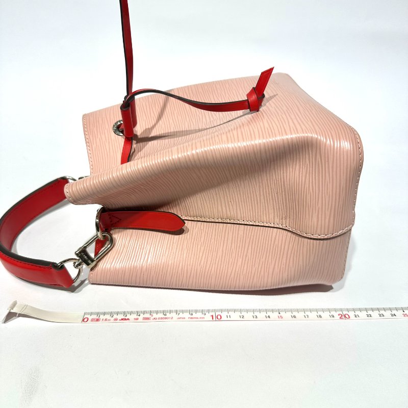 【美收精品】LV 牛皮 EPI NEONOE 櫻花粉 香檳包 LV EPI 系列 粉色真皮水桶包 88-661-11