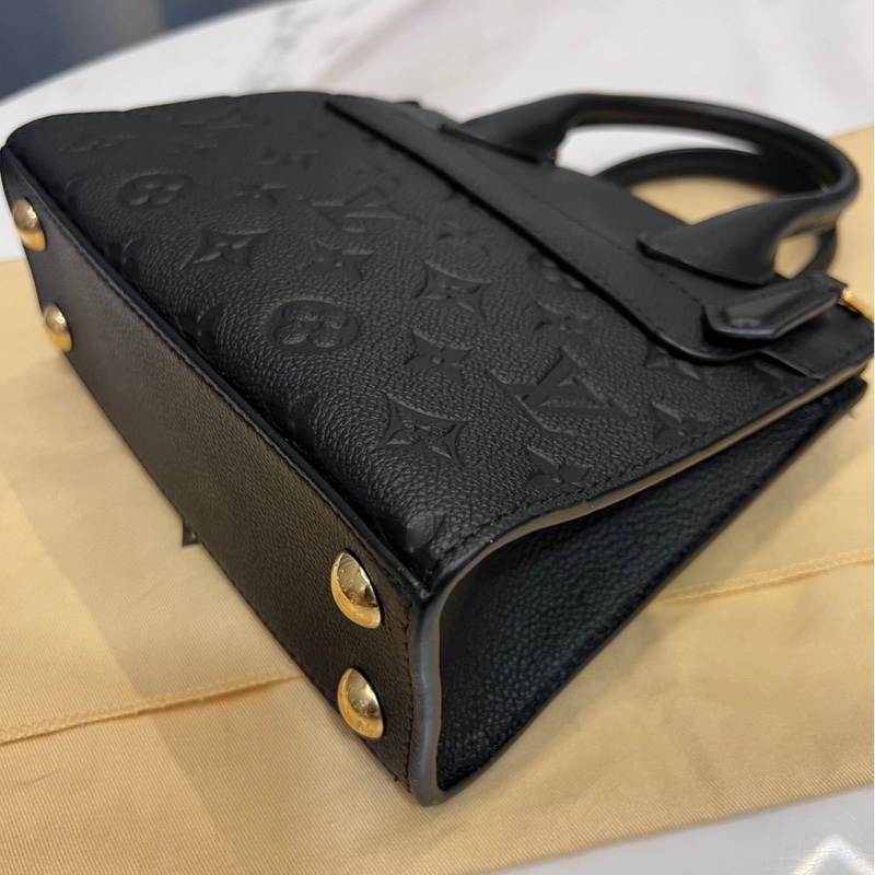 LV Pont-Neuf mini 經典壓紋皮革 M41743-9