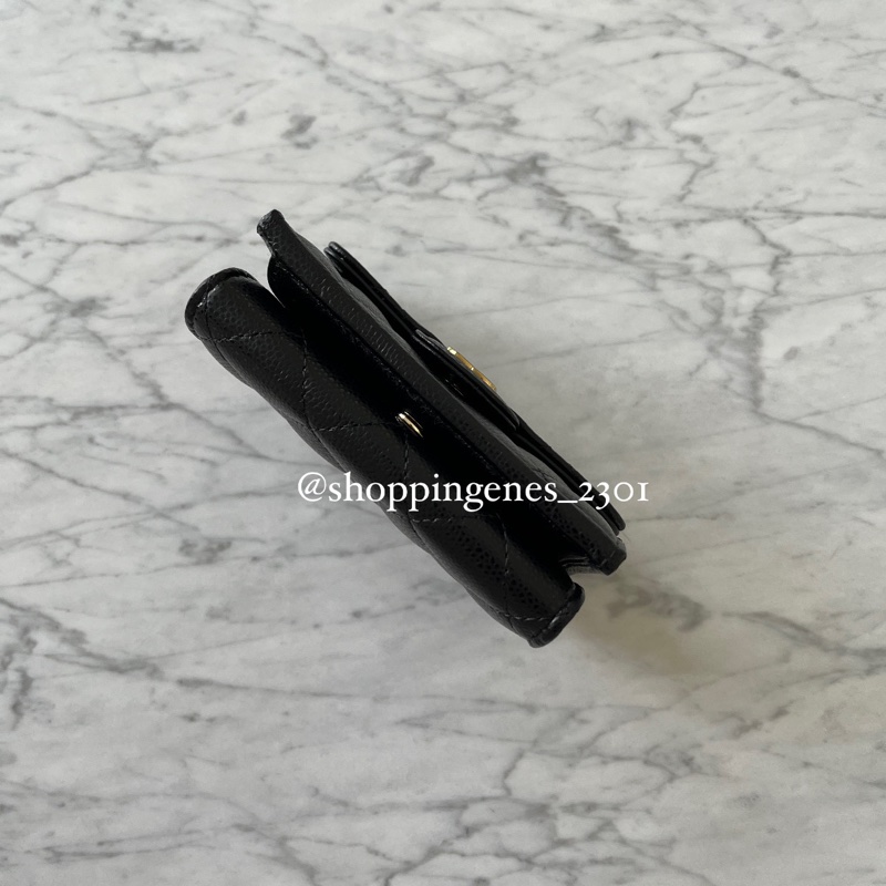 CHANEL 經典迷你翻蓋短夾 黑金 荔枝牛皮❗️尚未抵台-1